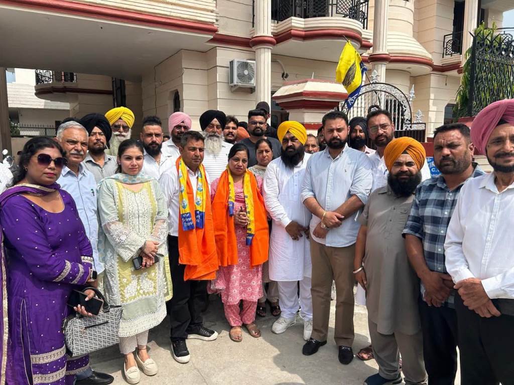 Finally Independent Councilor Smt Suman Lal Crowned City President